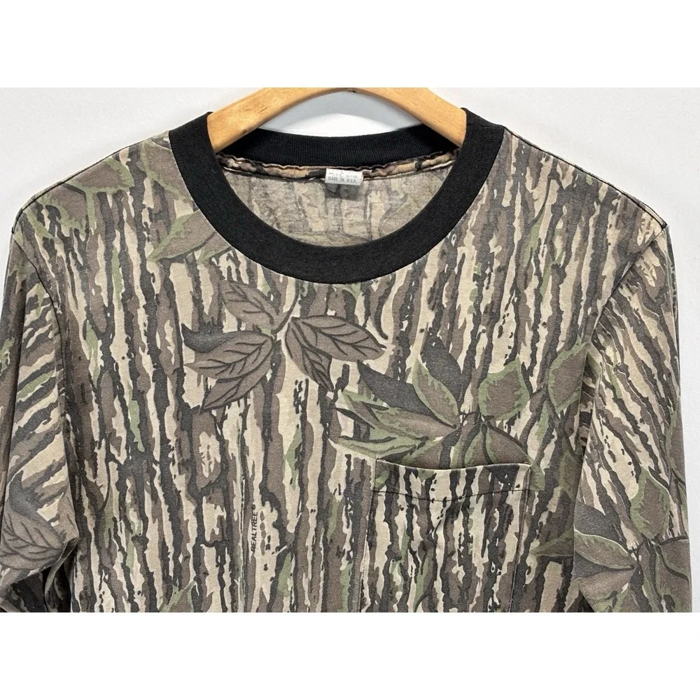 Vtg Unbranded Real tree Camo Tshirt Sz Medium Men's Long Sleeve Made In USA